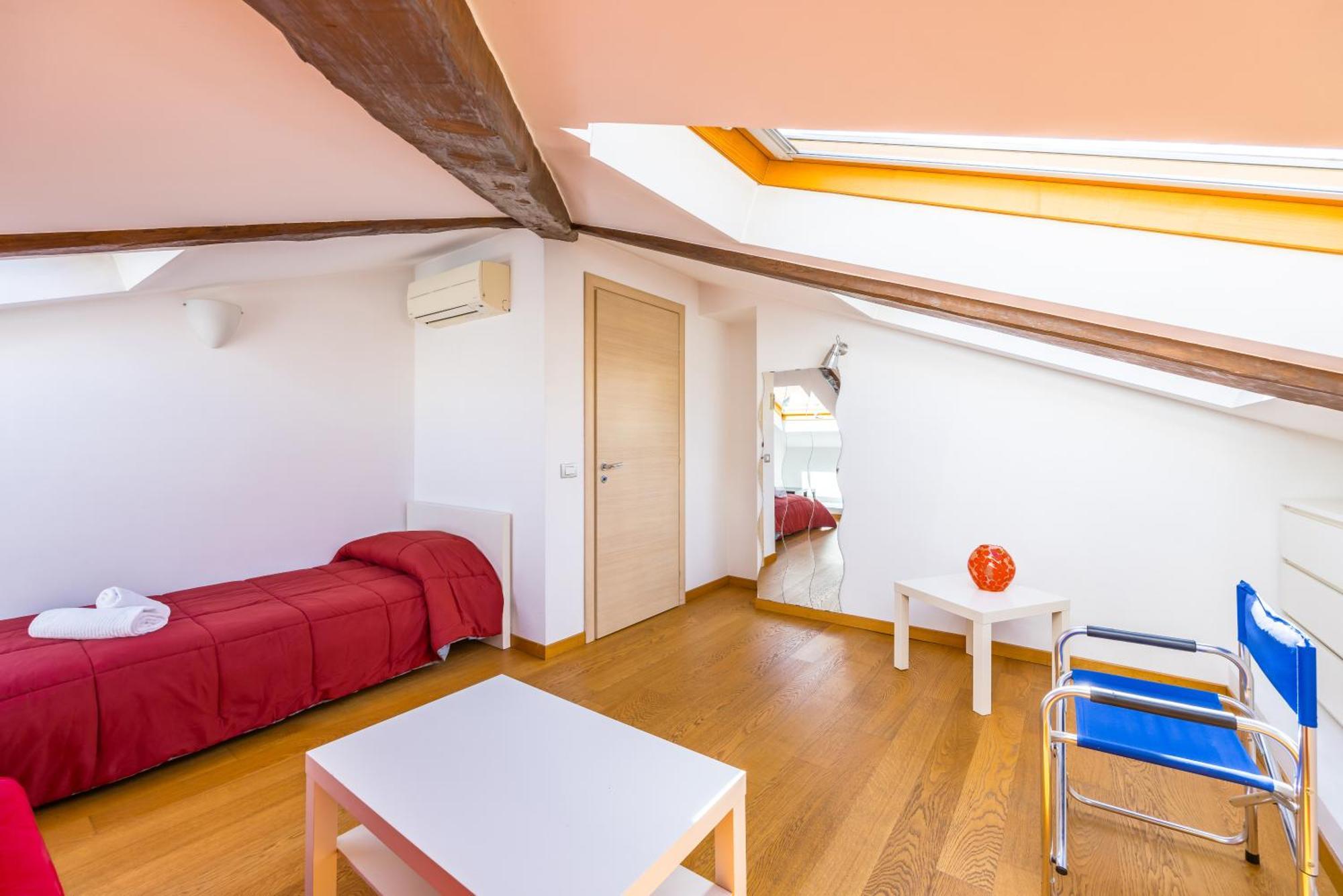 Duomo Grand Family Loft * Naples